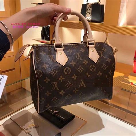 lv m41109|Speedy Bandoulière 25 .